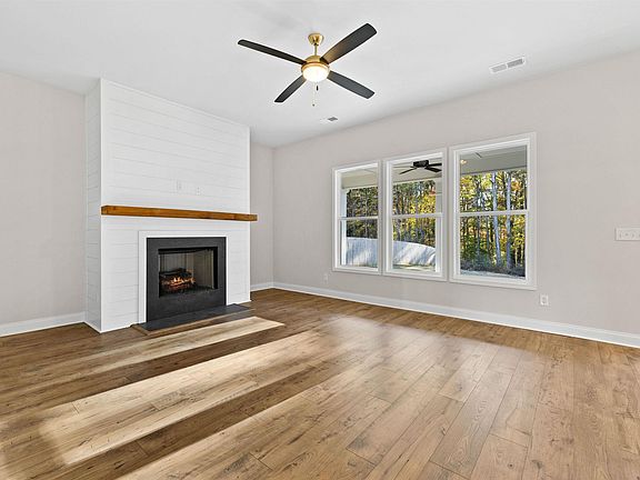 5th image of 5438 Hayes Cove Way