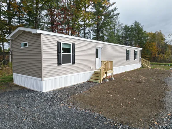 15 Amelia Lane, Waterville, ME 04901