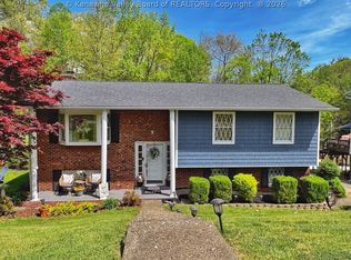 48 Spruce Ln, Poca, WV 25159