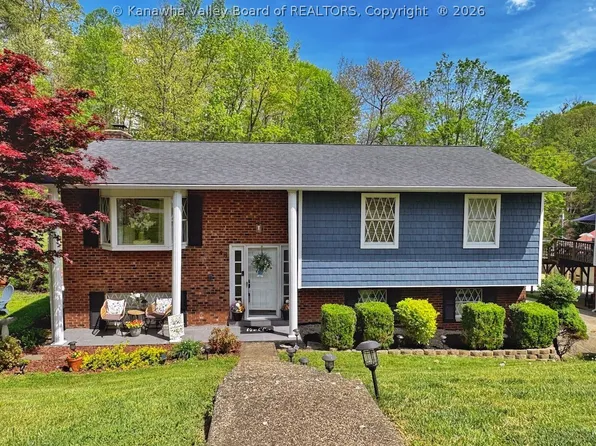 48 Spruce Ln, Poca, WV 25159