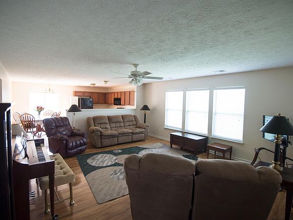 4th image of 2308 Lonan Ct