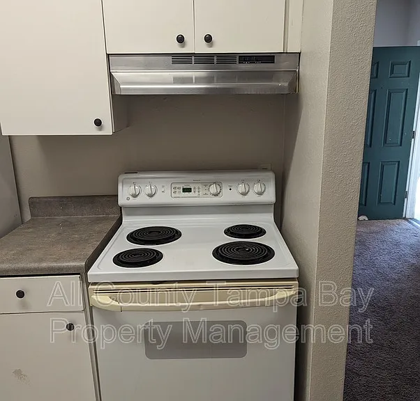 906 Jones St #A — Photo 3