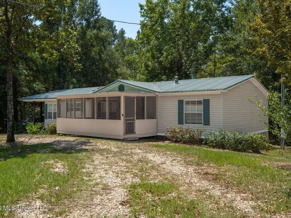 51 Rock Rd, Hattiesburg, MS 39401