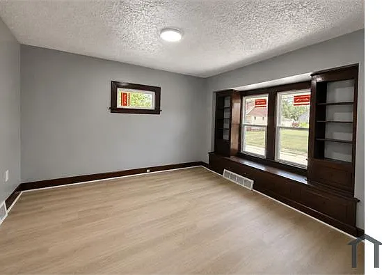 4 bed, 1216 sqft, $1,650 — Photo 4