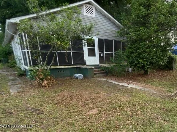 1611 19th St, Gulfport, MS 39501