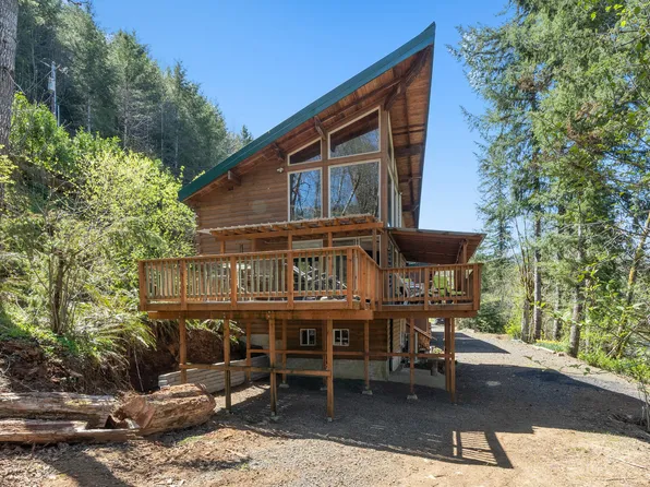 17645 Ben Smith Rd, Tillamook, OR 97141