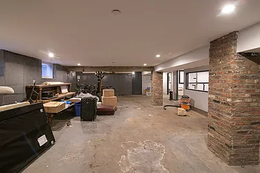 Rented by Isaac Silberstein, LREB