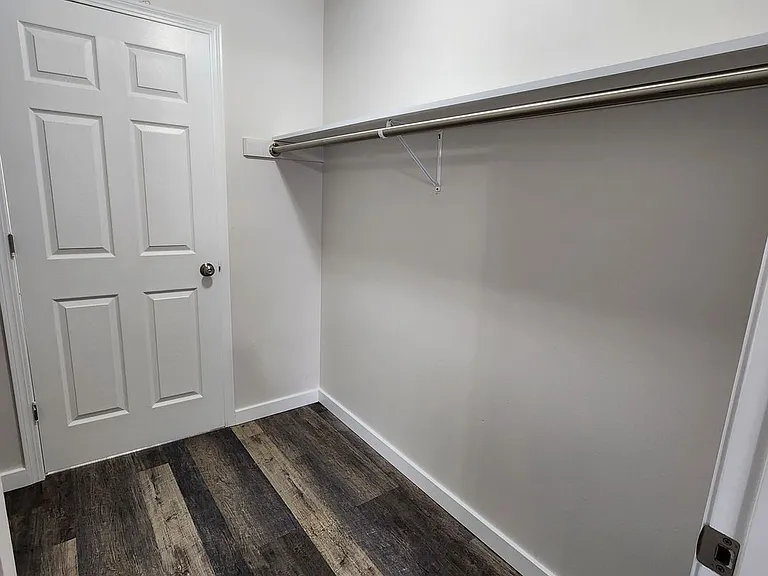 Orchard Village Apartments — Photo 117