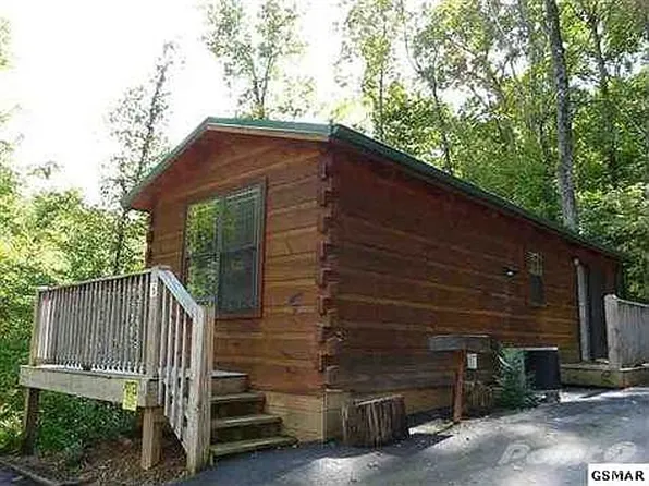 1627 Paradise Ridge Dr, Sevierville, TN 37862