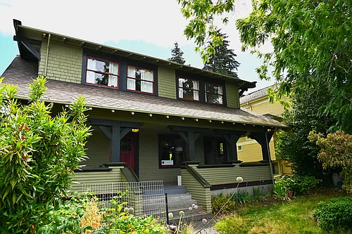1918 1st Ave N Photo 1