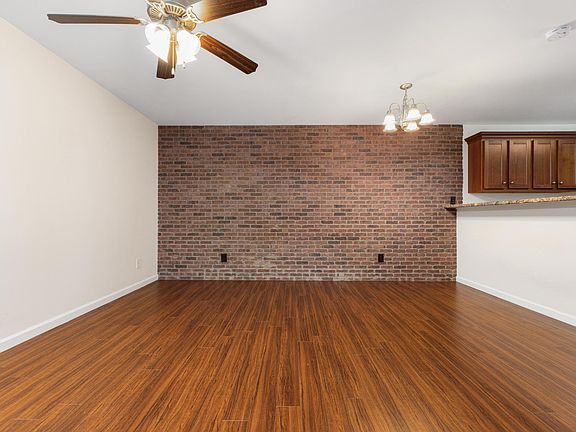 2nd image of 407 S Roan St #107