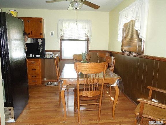 2nd image of 26 Park Hill Dr
