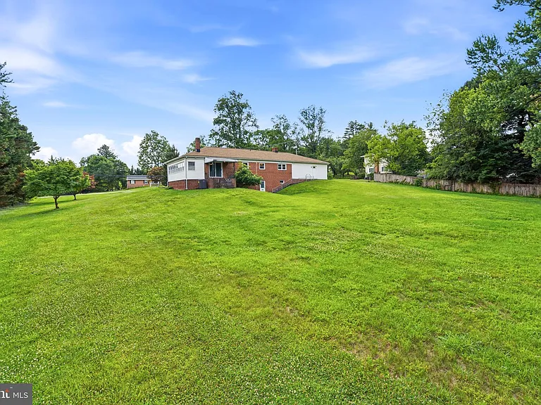 5233 Kerger Rd — Photo 38