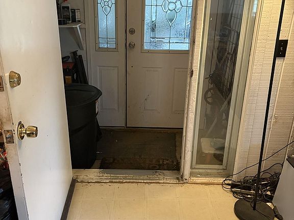 3rd image of 3988 W Isabella Rd