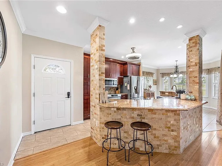 7000 Pinnacle Ln #1401 — Photo 4
