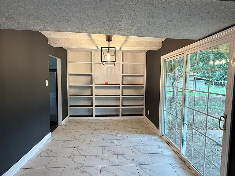 2651 Cole Dr — Photo 8