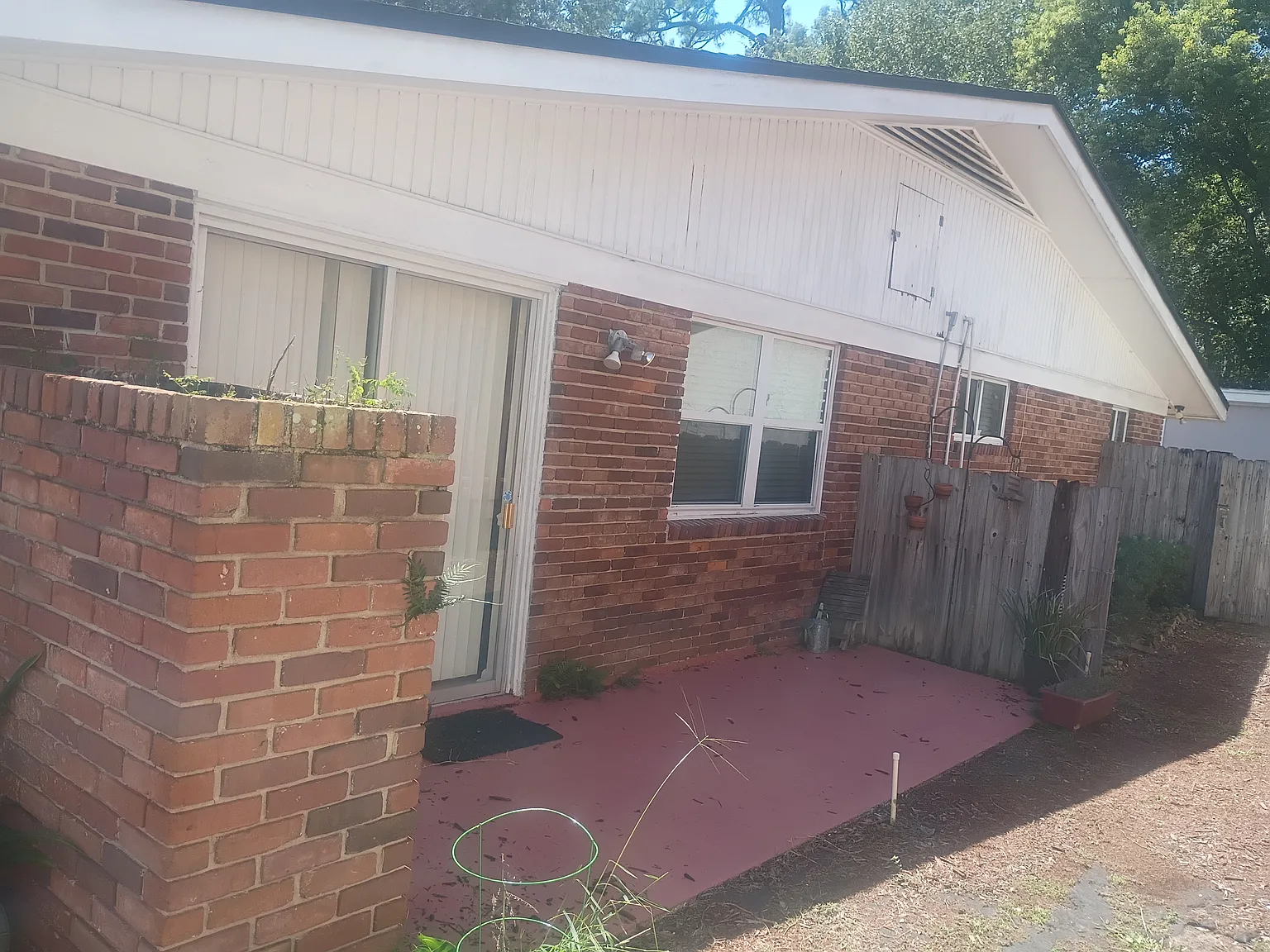 3 bed, 1100 sqft, $1,275 — Photo 3