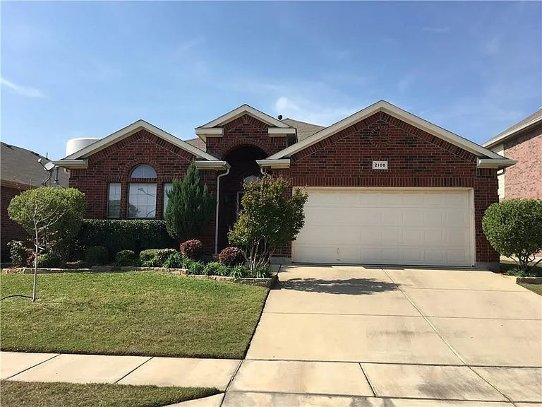 2105 Laurel Forest Dr — Photo 1