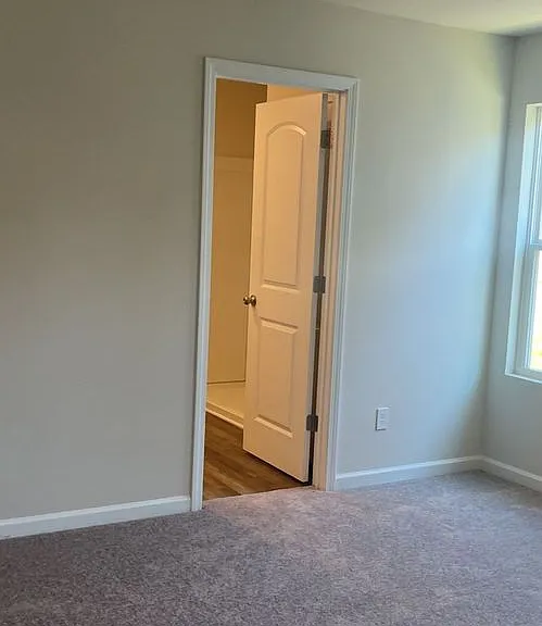 430 Winsely Ln — Photo 3