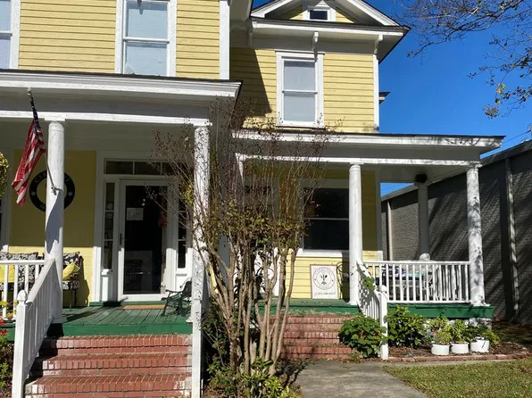 128 E 2nd St APT 204, Washington, NC 27889