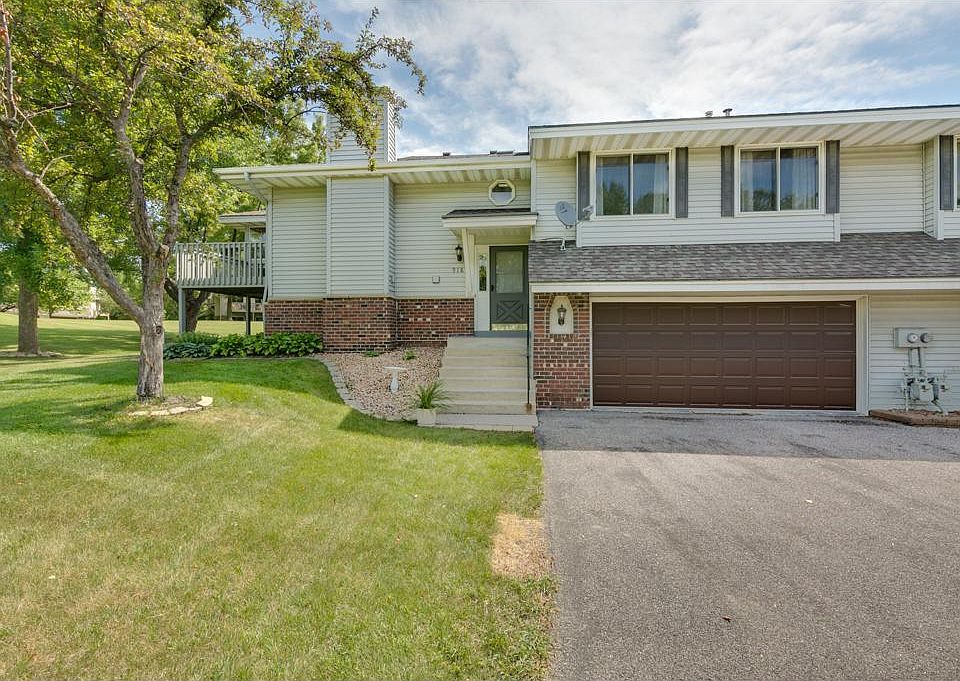 1st image of 916 Evergreen Dr