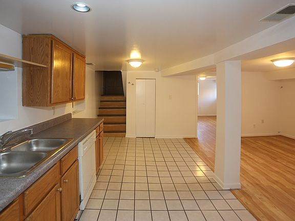 5th image of 2344 W Barry Ave #Garden