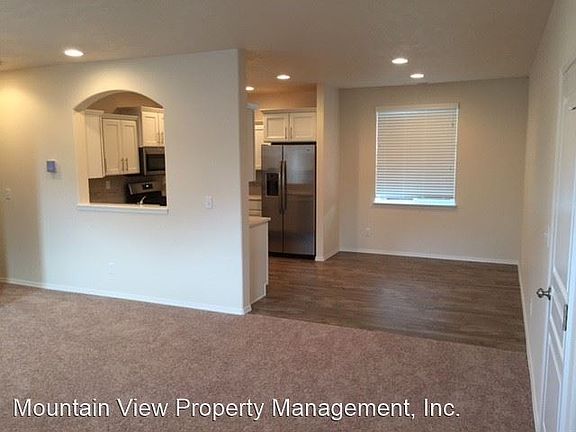 3rd image of 21288 SE Daylily Ave