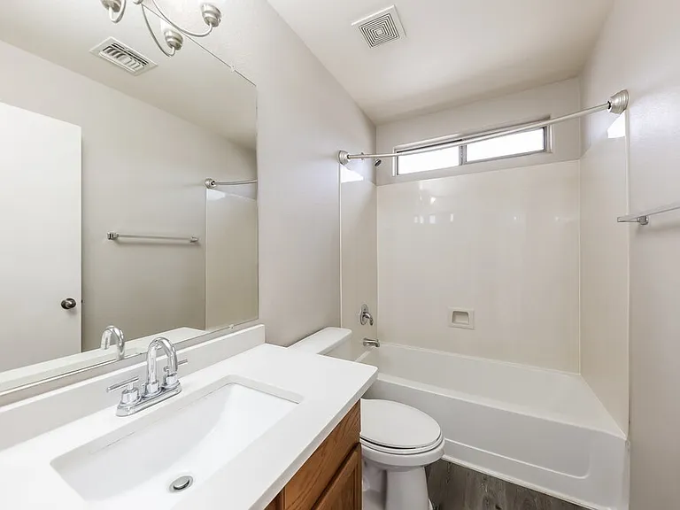 16231 W Moreland St — Photo 16