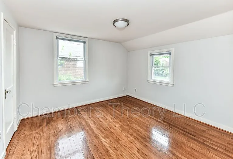 1128 N Kentucky St — Photo 18