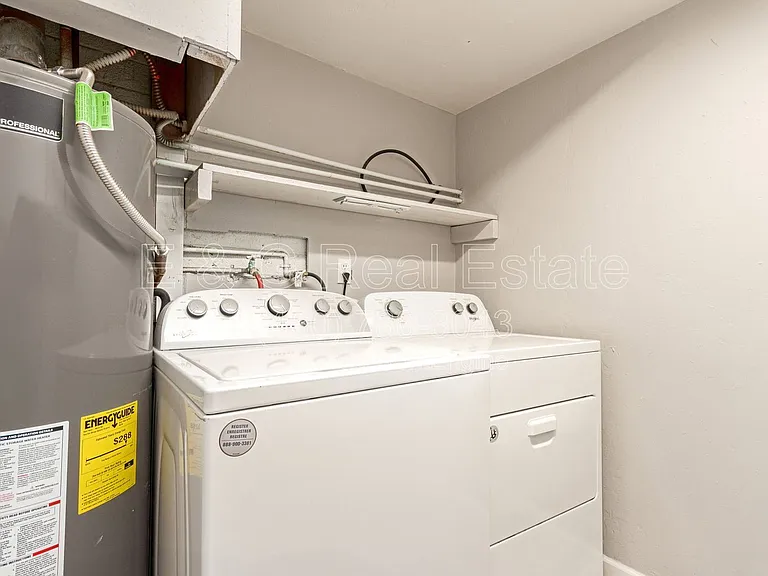 1708 N Daffodil St — Photo 32