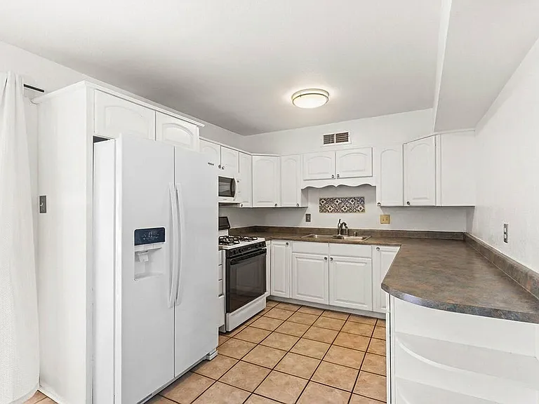 4712 Delamar Ave NE — Photo 14