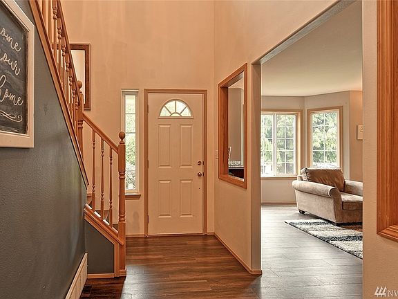 5th image of 15521 88th Dr NW