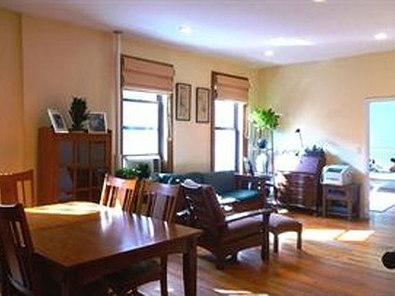 5th image of 509 W 122nd St #16