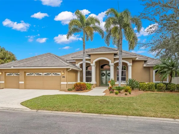 1219 Darlington Oak Cir NE, Saint Petersburg, FL 33703