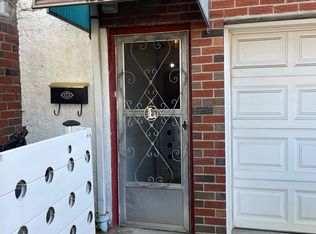 207 Onderdonk Ave #1, Ridgewood, NY 11385