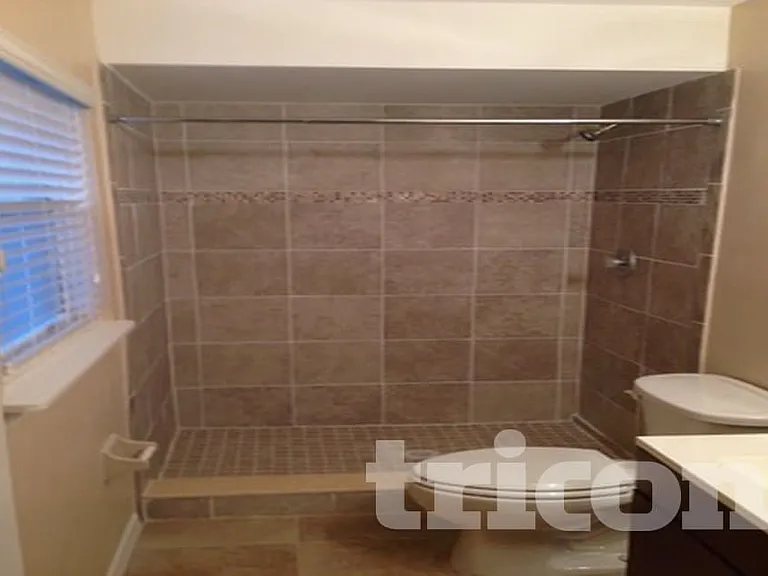 23 E Thrush St — Photo 5