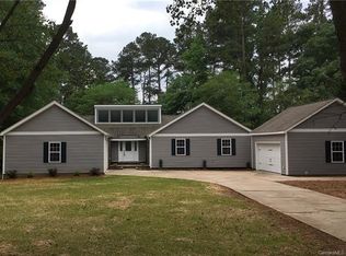 8236 Fairfield Forest Rd, Denver, NC 28037