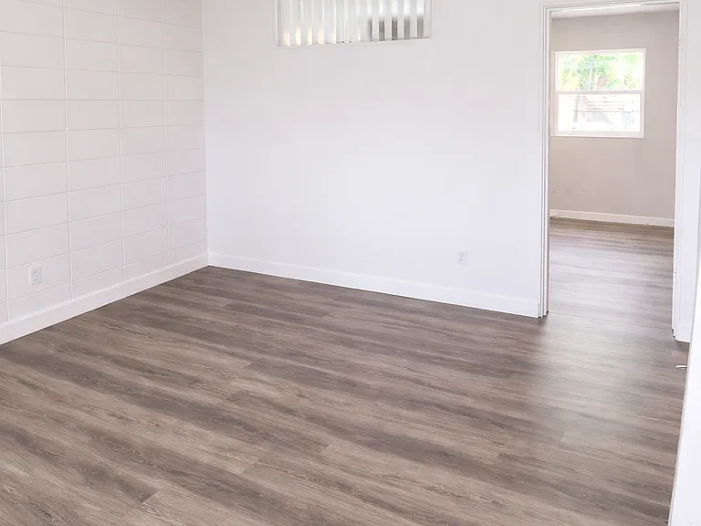 6101 10th St N #3 — Photo 3