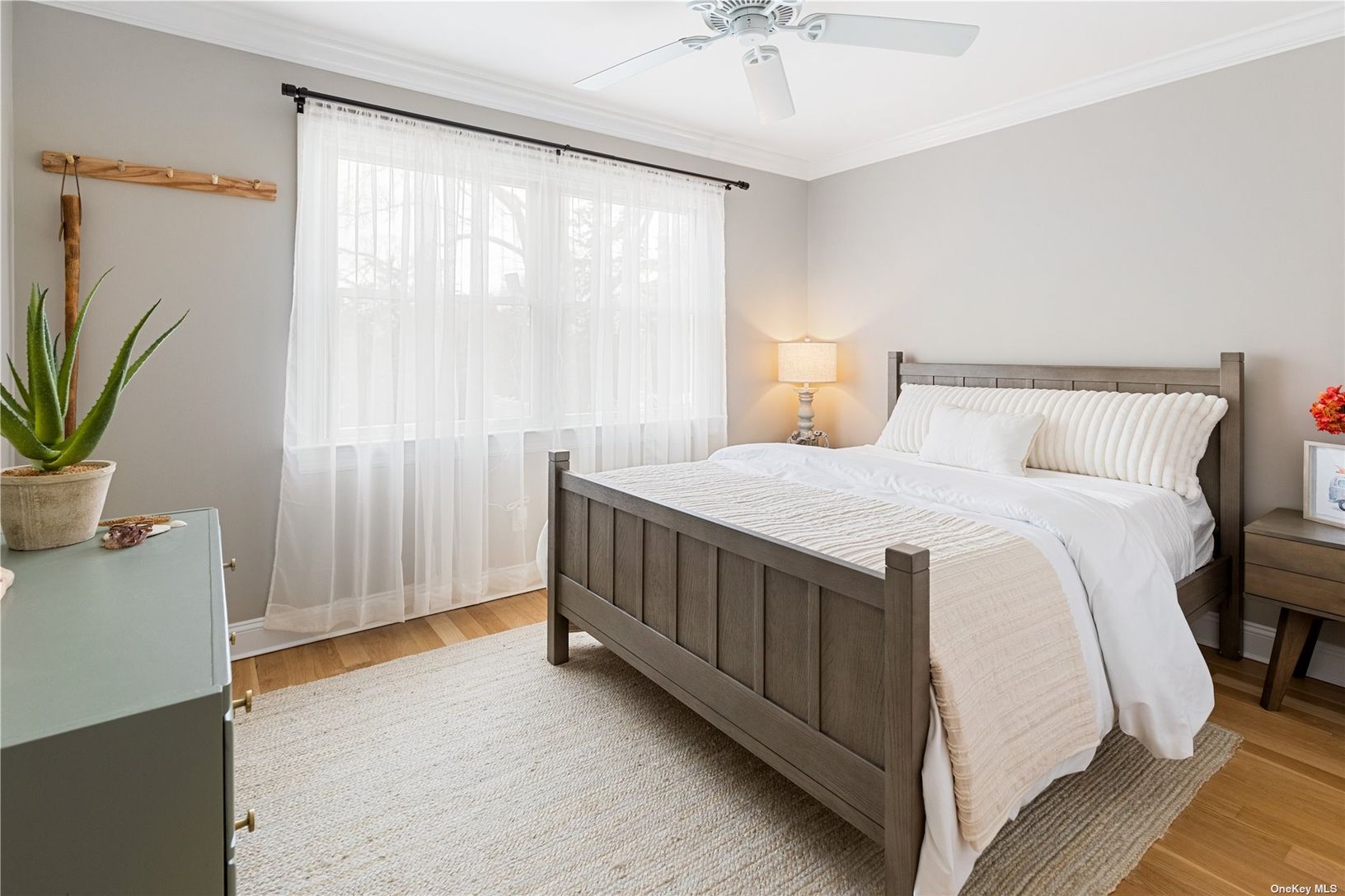  Spacious bedrooms
