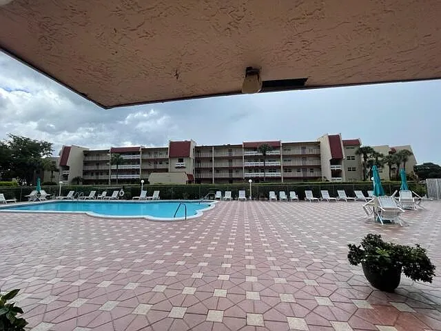 1020 Country Club Dr #406 — Photo 47