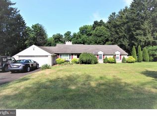 12 Pennsylvania Ave, Fairless Hills, PA 19030