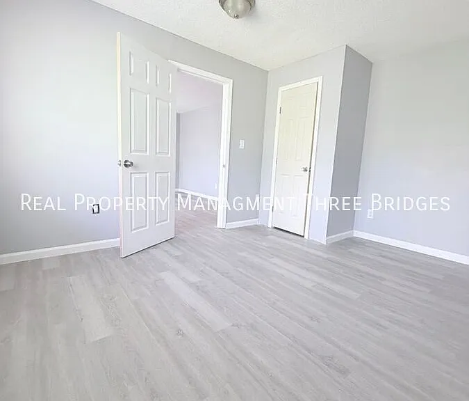 536 Ames Pl — Photo 7