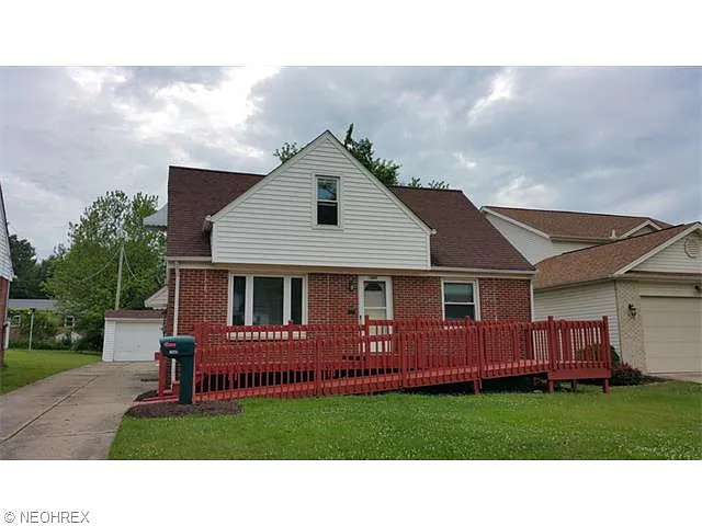 1480 Sheffield Rd photo 1