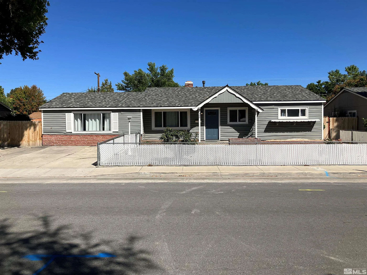 500 Richards Way photo 1