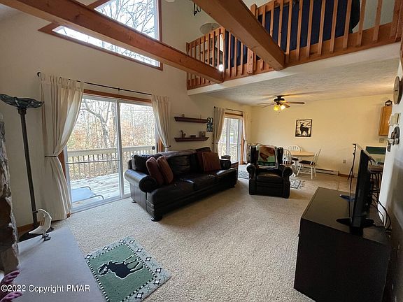 3rd image of 1612 Lakeview Dr