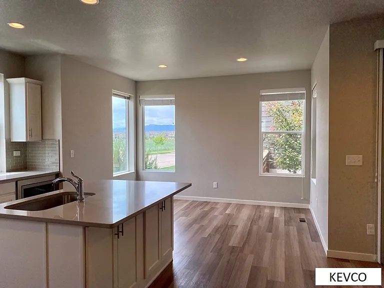 2950 Sykes Dr — Photo 7