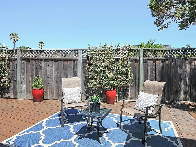 1127 Blythe St — Photo 21