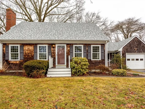294 Highview Ave, Somerset, MA 02726