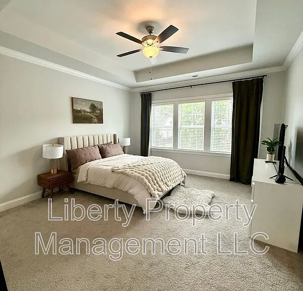 144 Kensington Dr — Photo 15