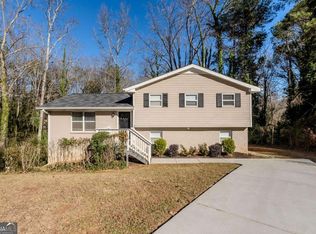 4412 Rustic Wood Dr, Stone Mountain, GA 30083